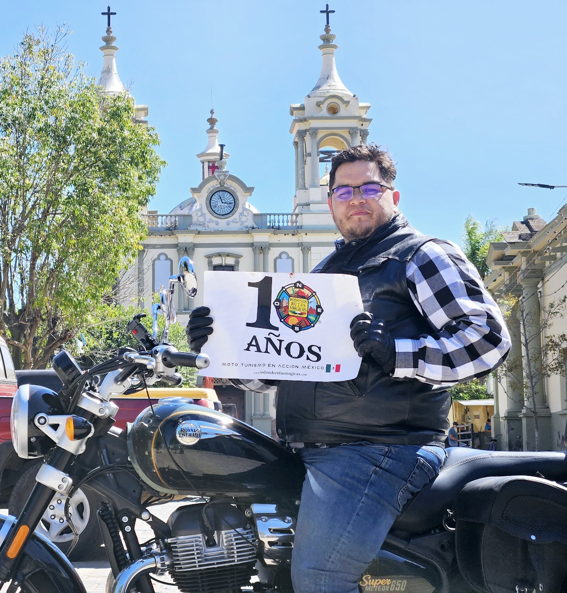 Reloj monumental en iglesia de atoyac