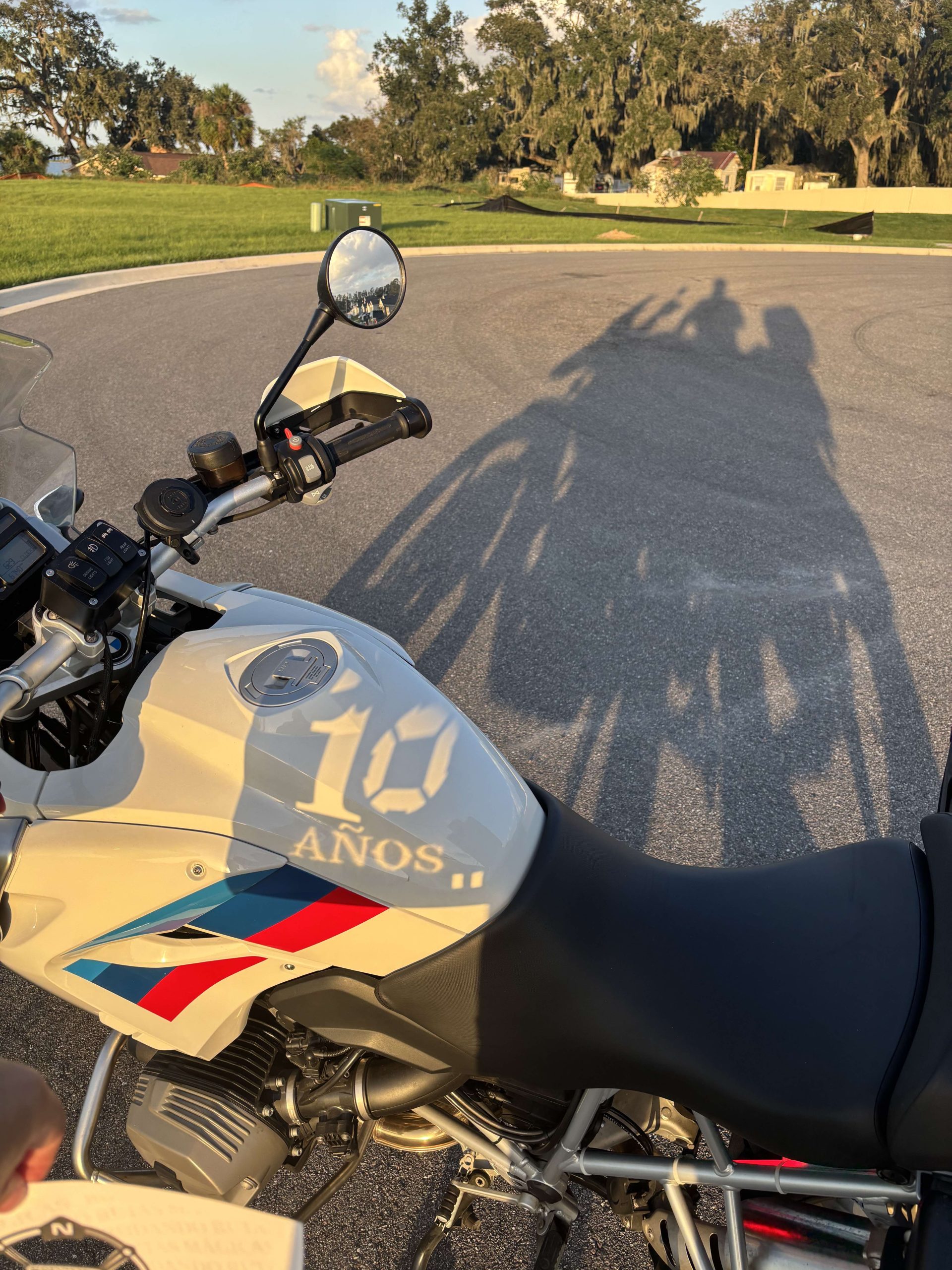 Sombras nada mas, entre tu vida y la mía