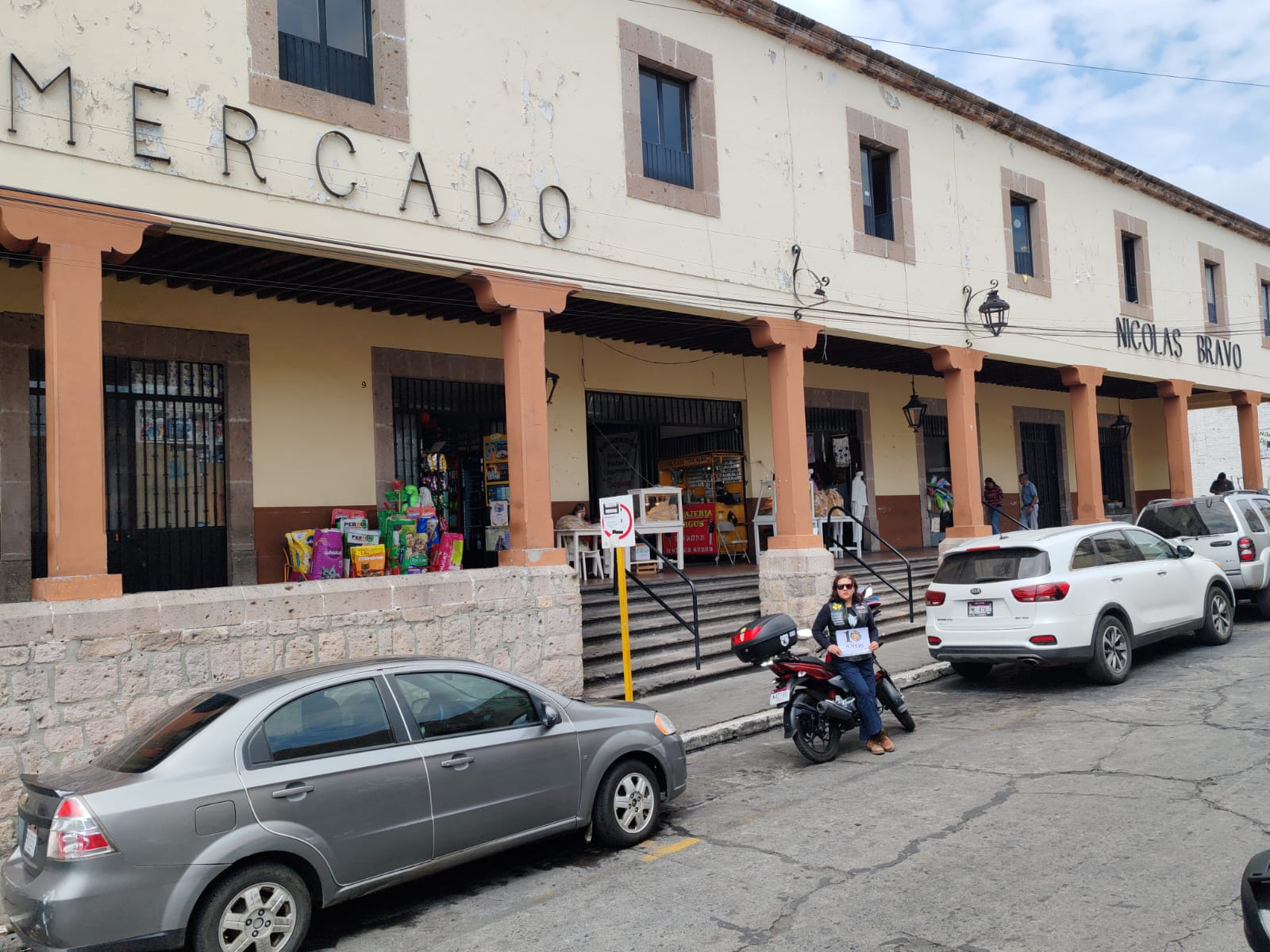 Mercado Nicolás bravo