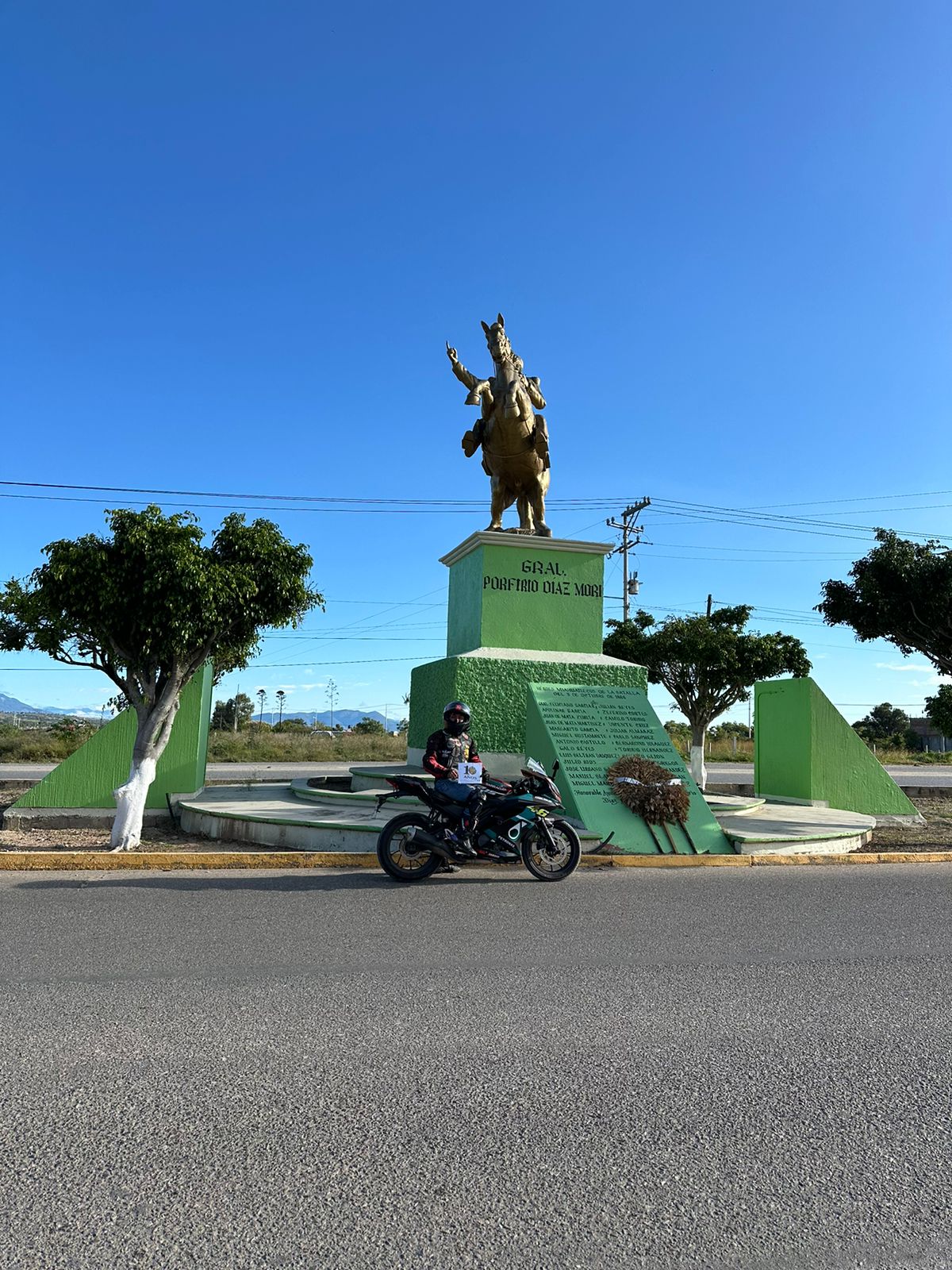 Estatua ecuestre