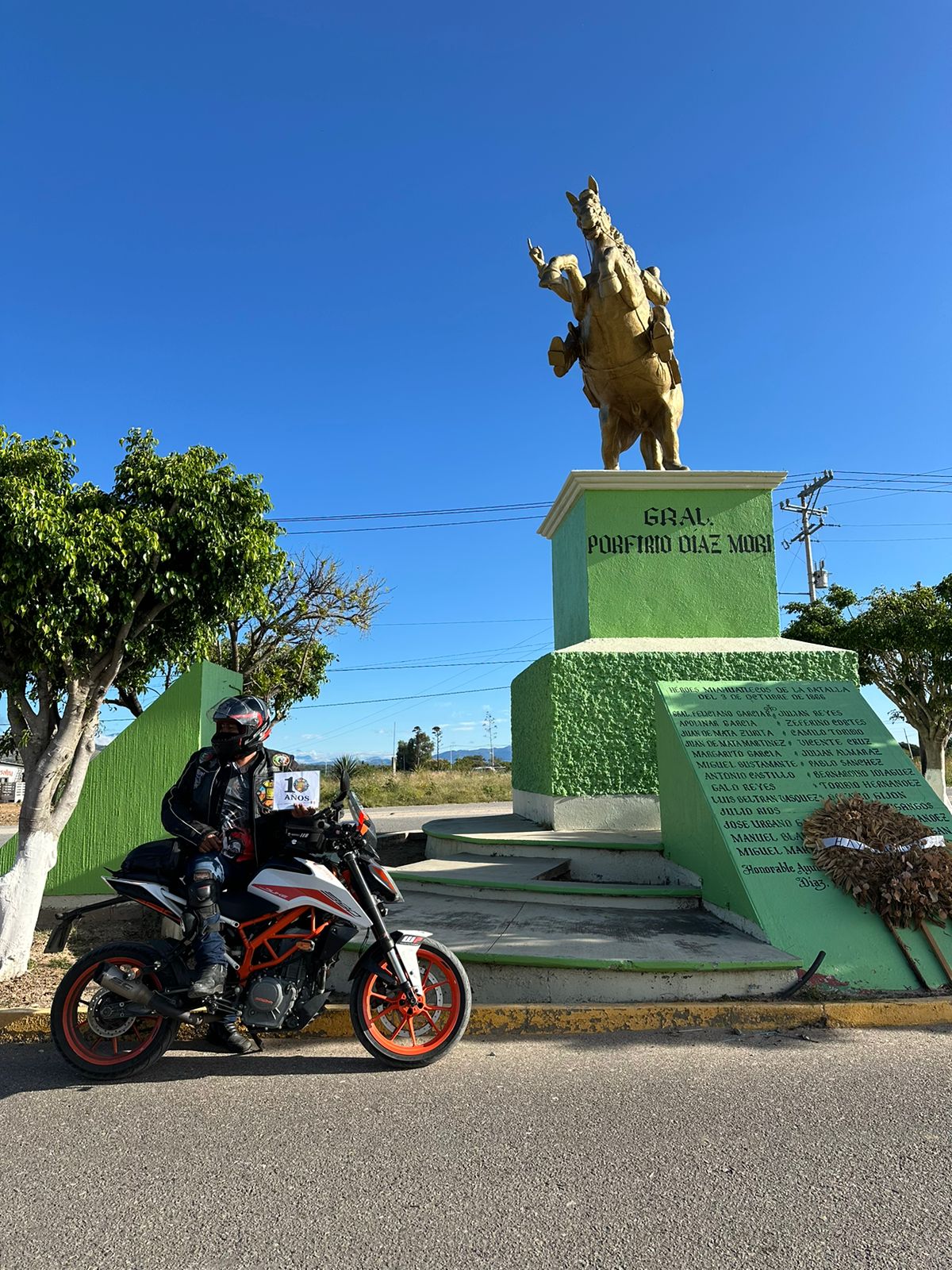 Estatua ecuestre