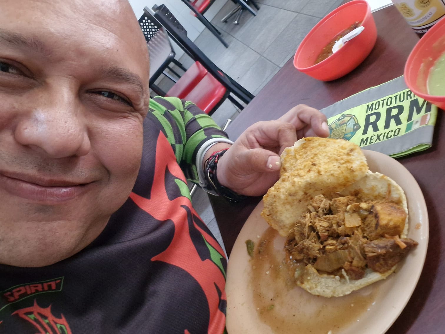 GORDITA DE CARNE TATEMADA