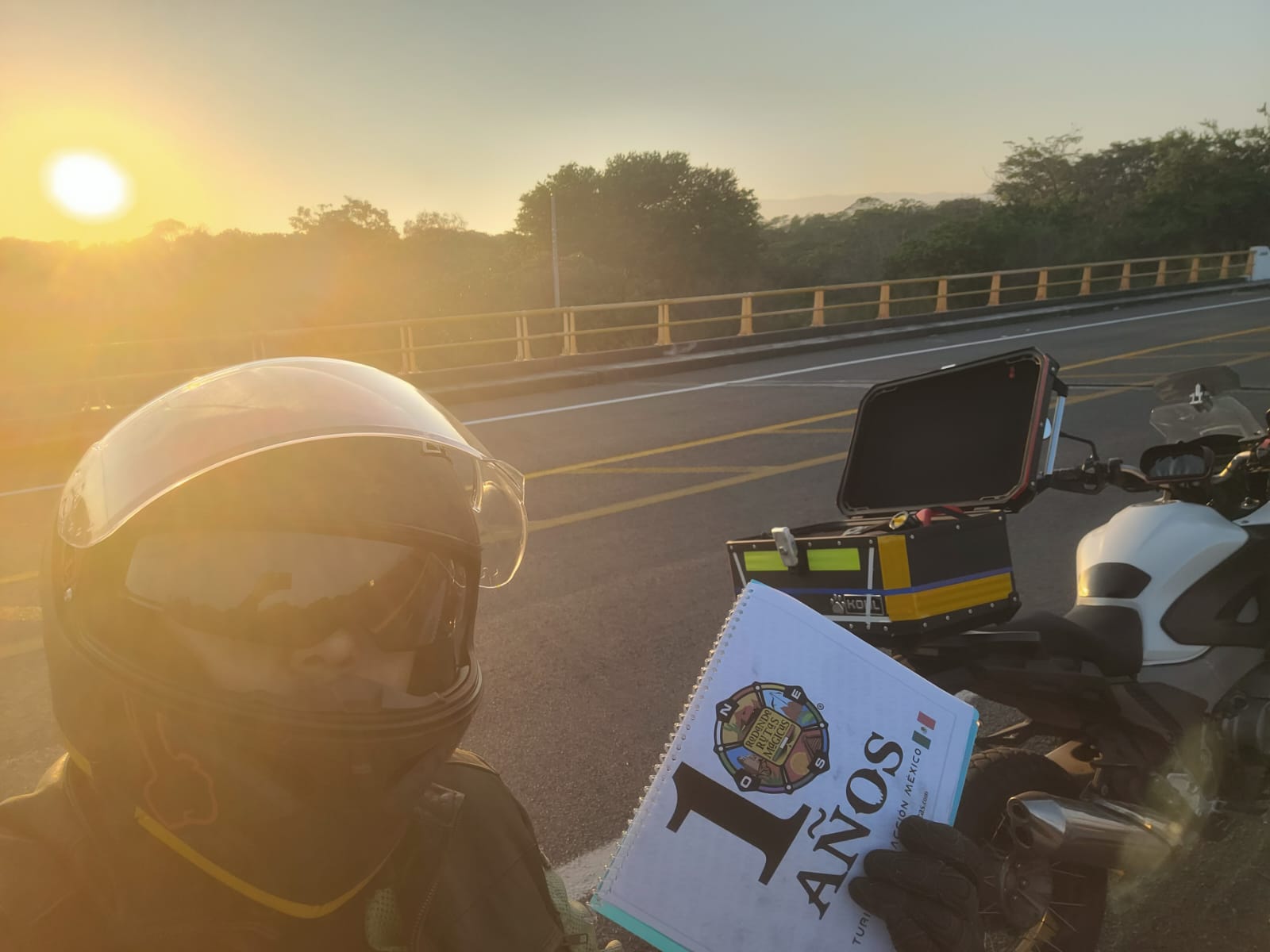 10 aniversario “ATARDECER ESPECTACULAR”