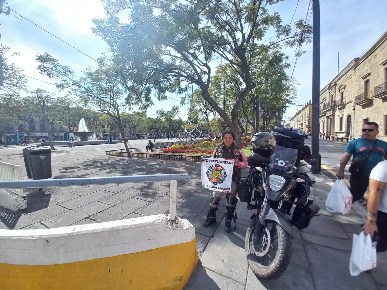 EXPLANADA DE PLAZA DE ARMAS DE GUADALAJARA, JALISCO