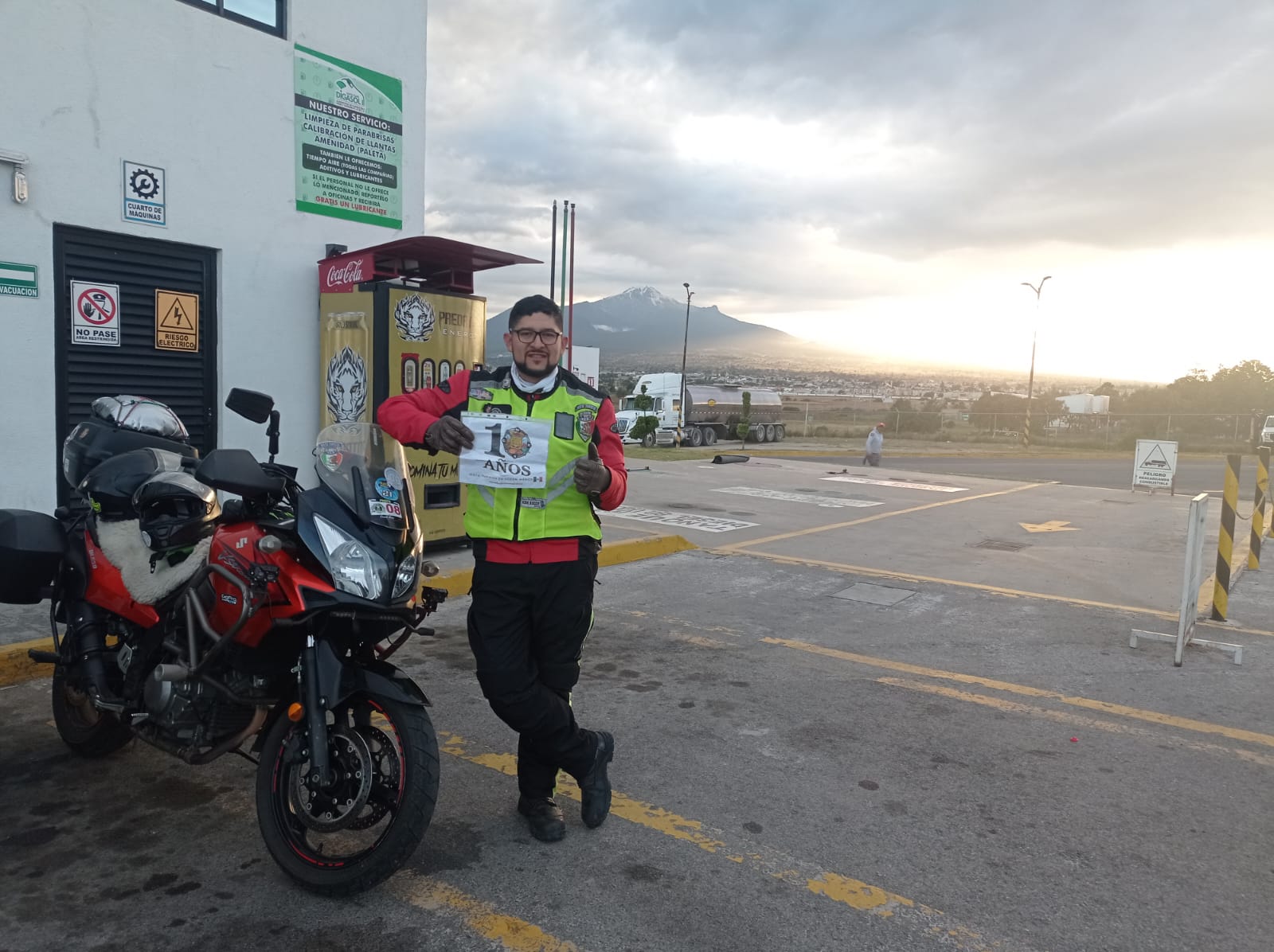 Atardecer en gasolinera