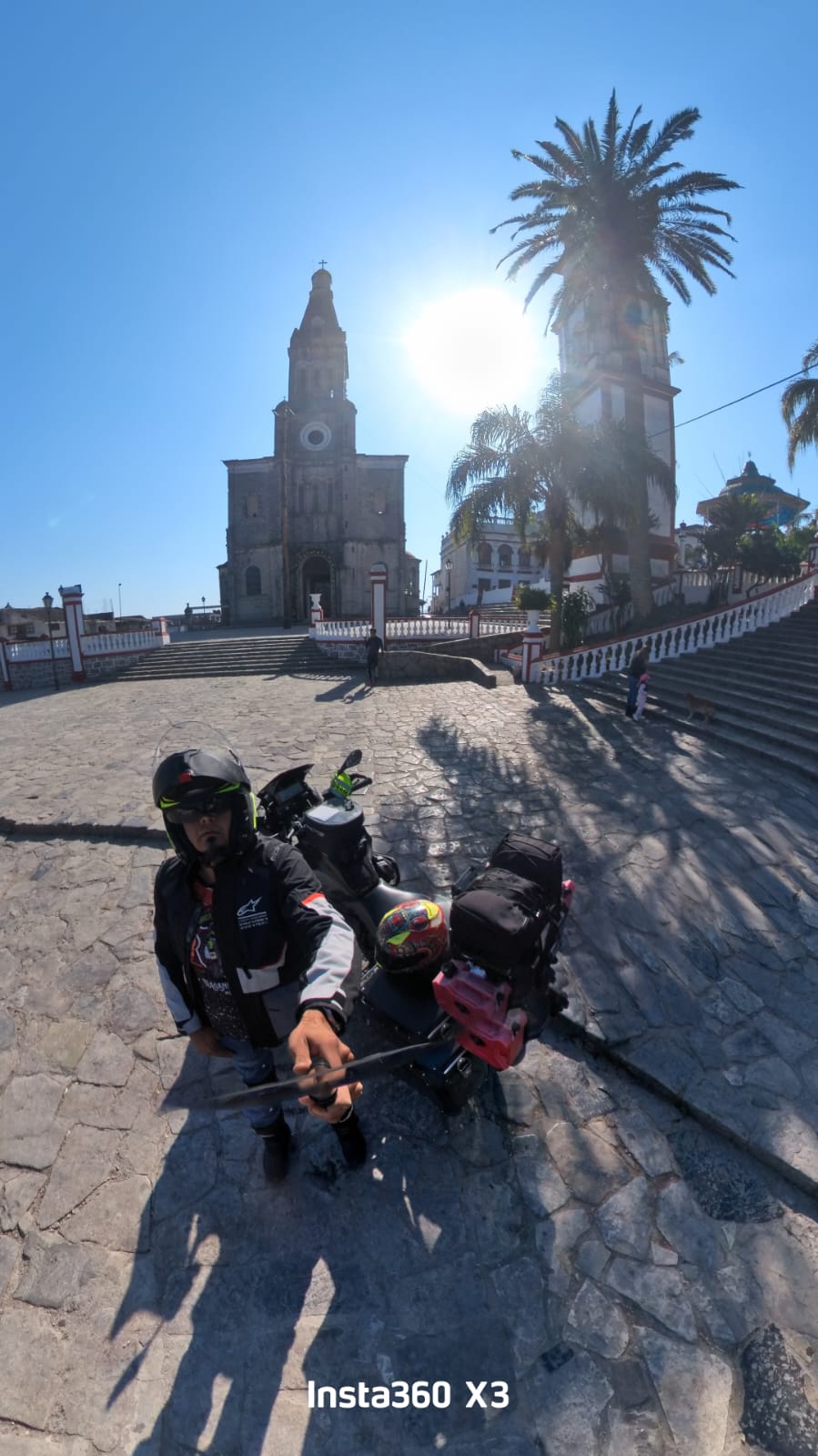 Iglesia centro , plaza central RRM