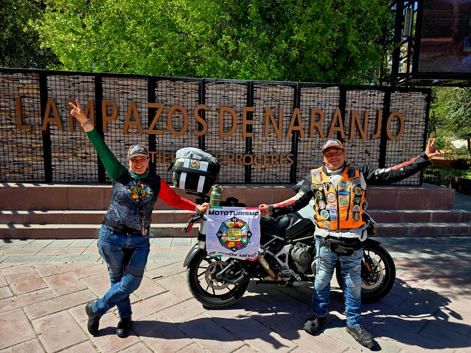 Reto pueblo encantador lampazos de naranjo