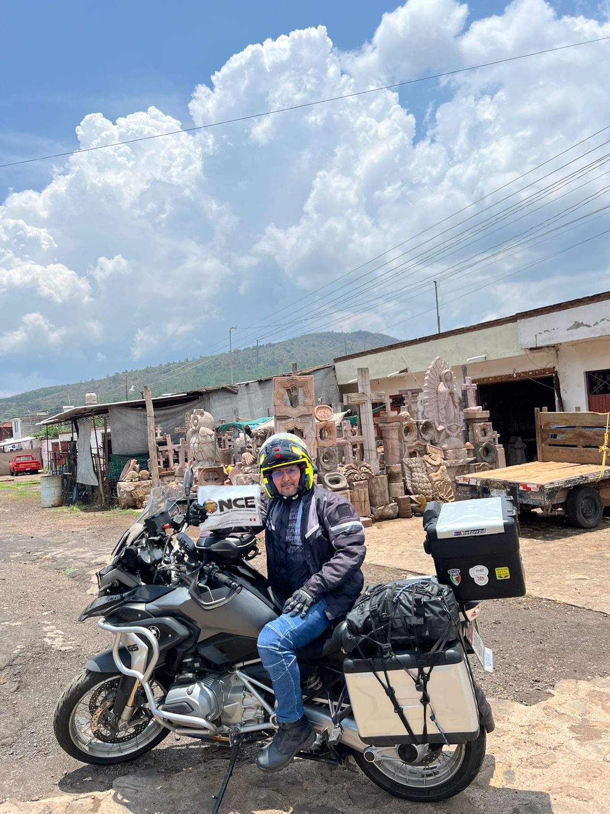 Artesianis con E: esculturas