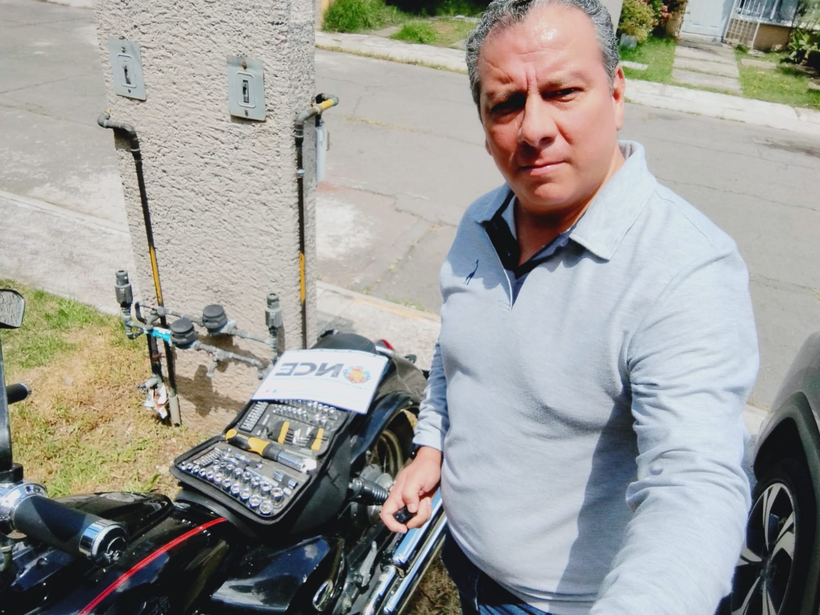 Accesorio con “J”, Juego de herramientas