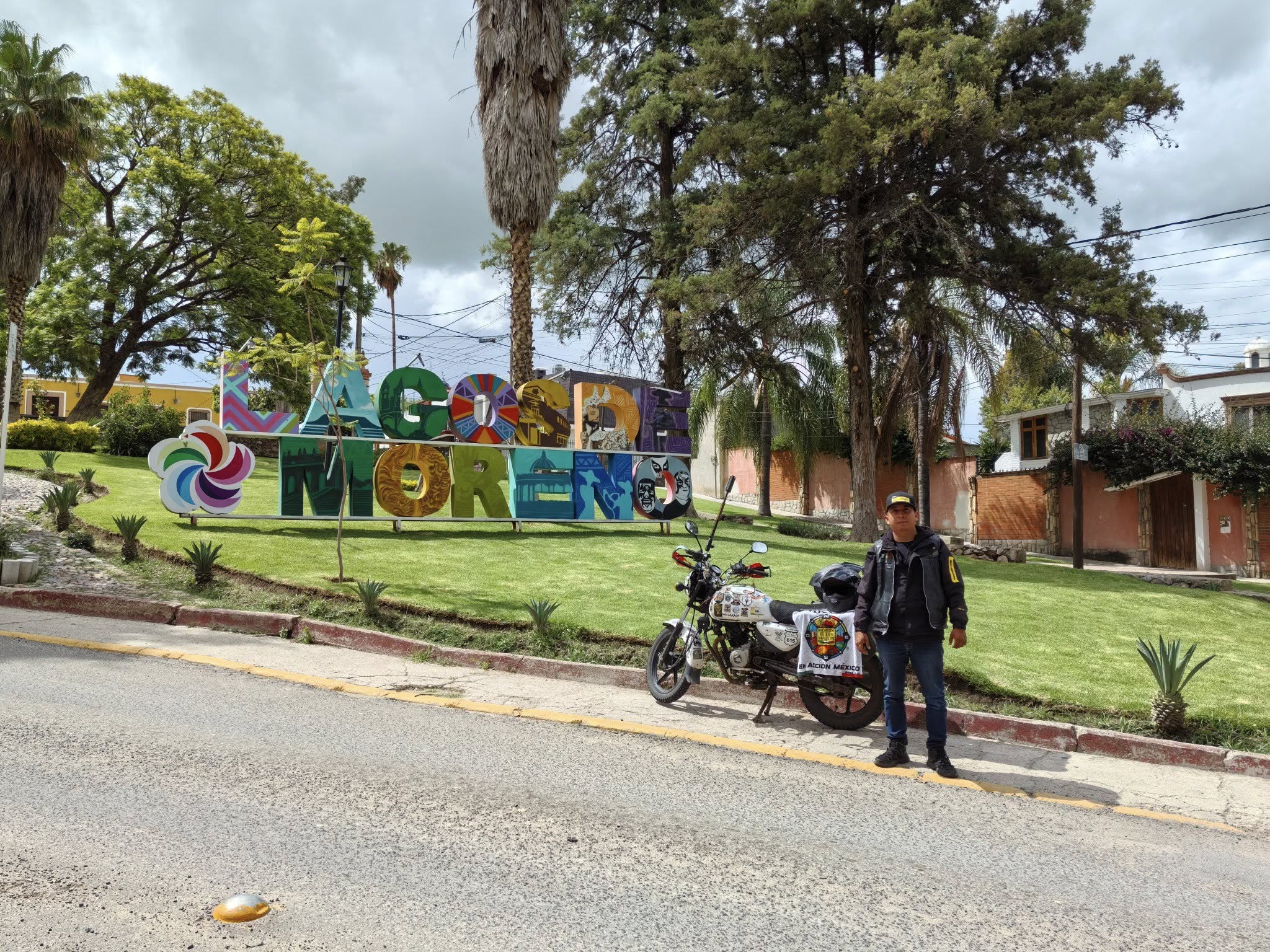 Lagos de moreno, este puete se pasa por arriba