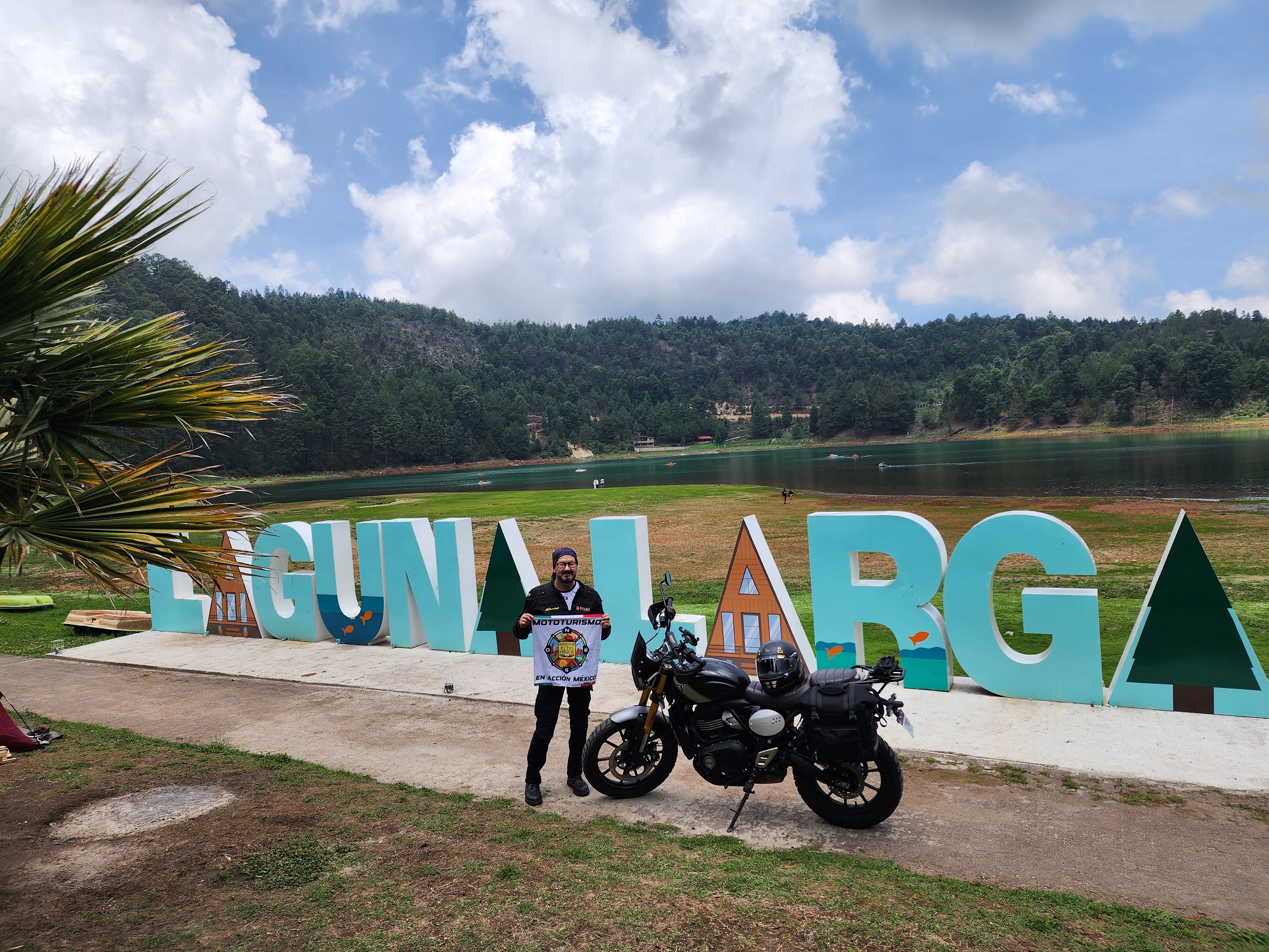 México Azul, Laguna Larga, Michoacán