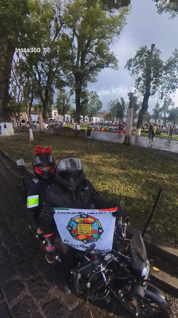 Letras y plaza vasco de Quiroga