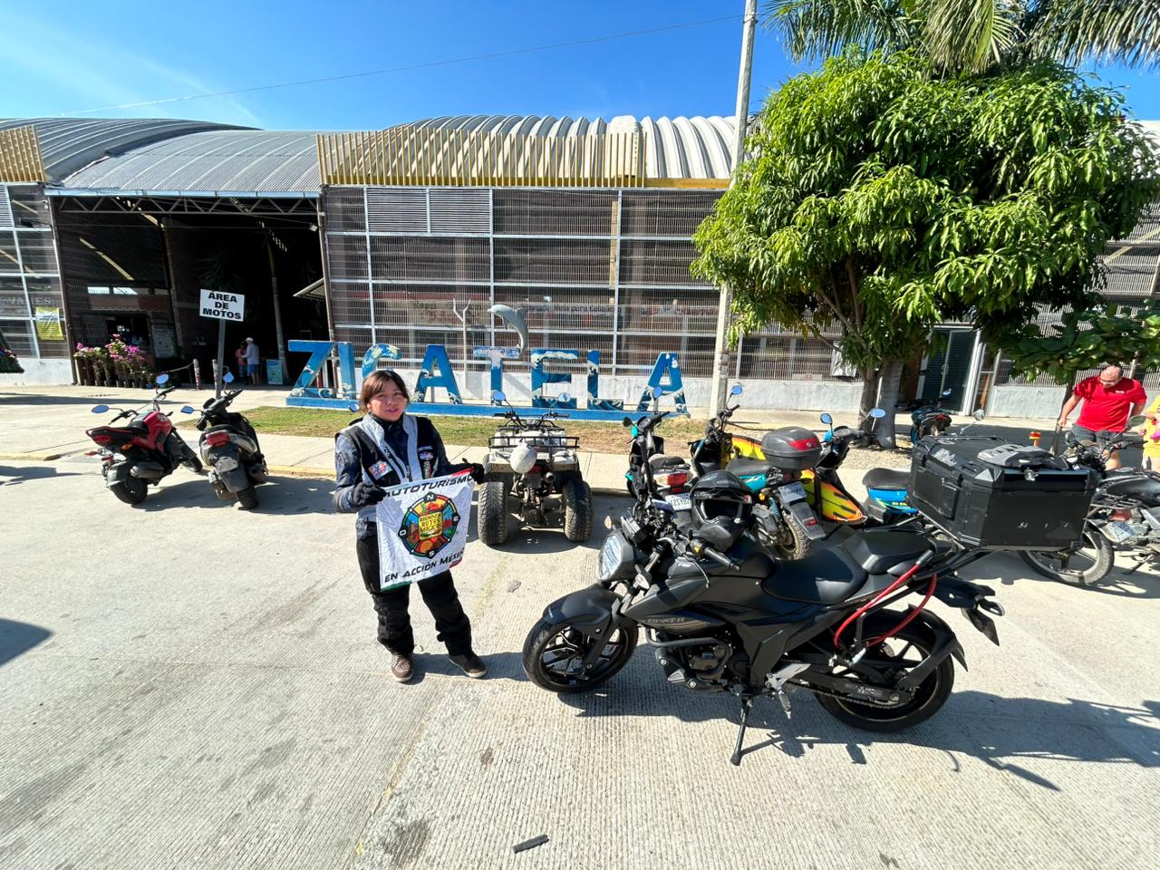 Zicatela, entre olas gigantes y dias infinitos.