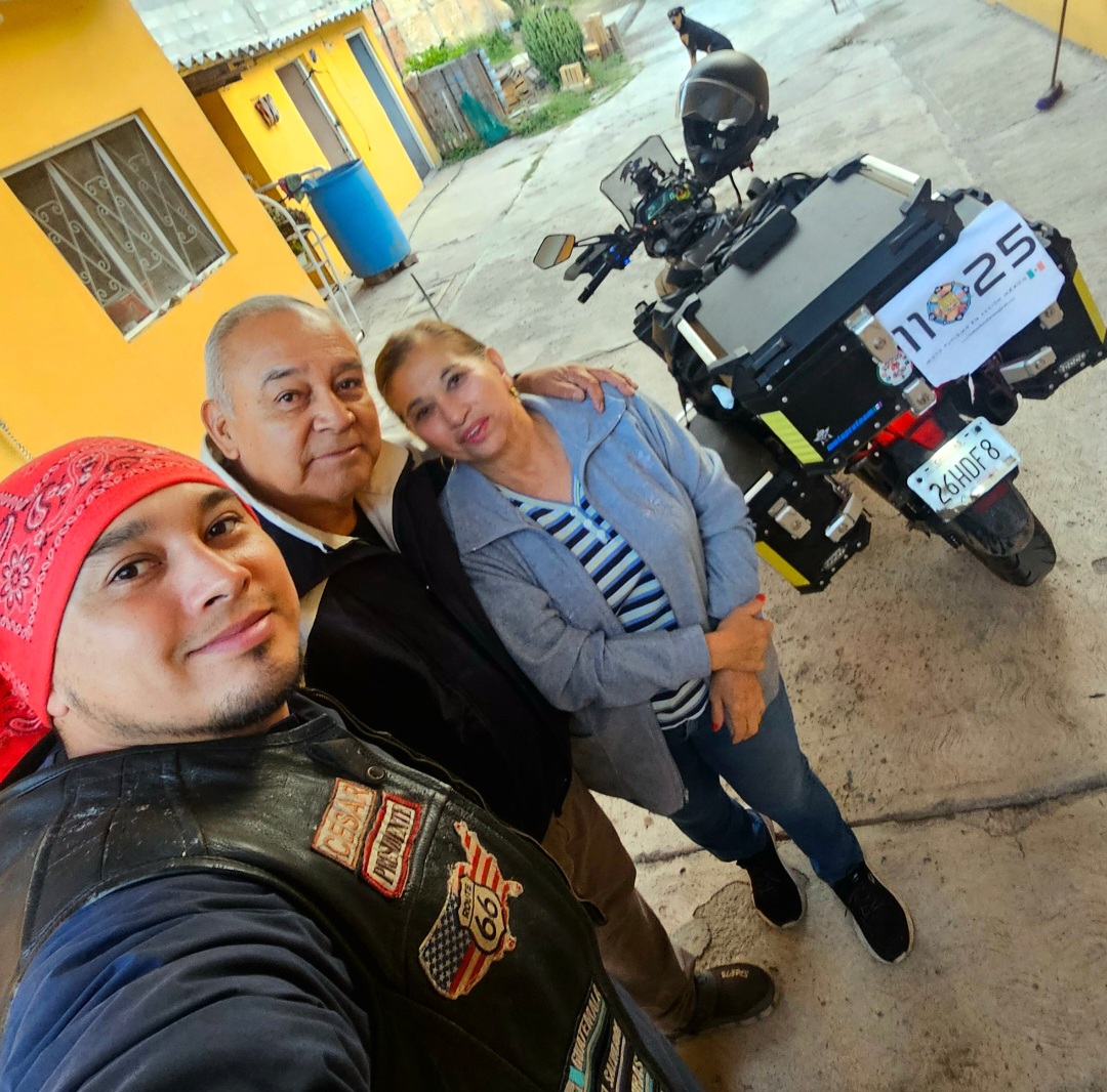 Saliendo del Hogar de mis viejos