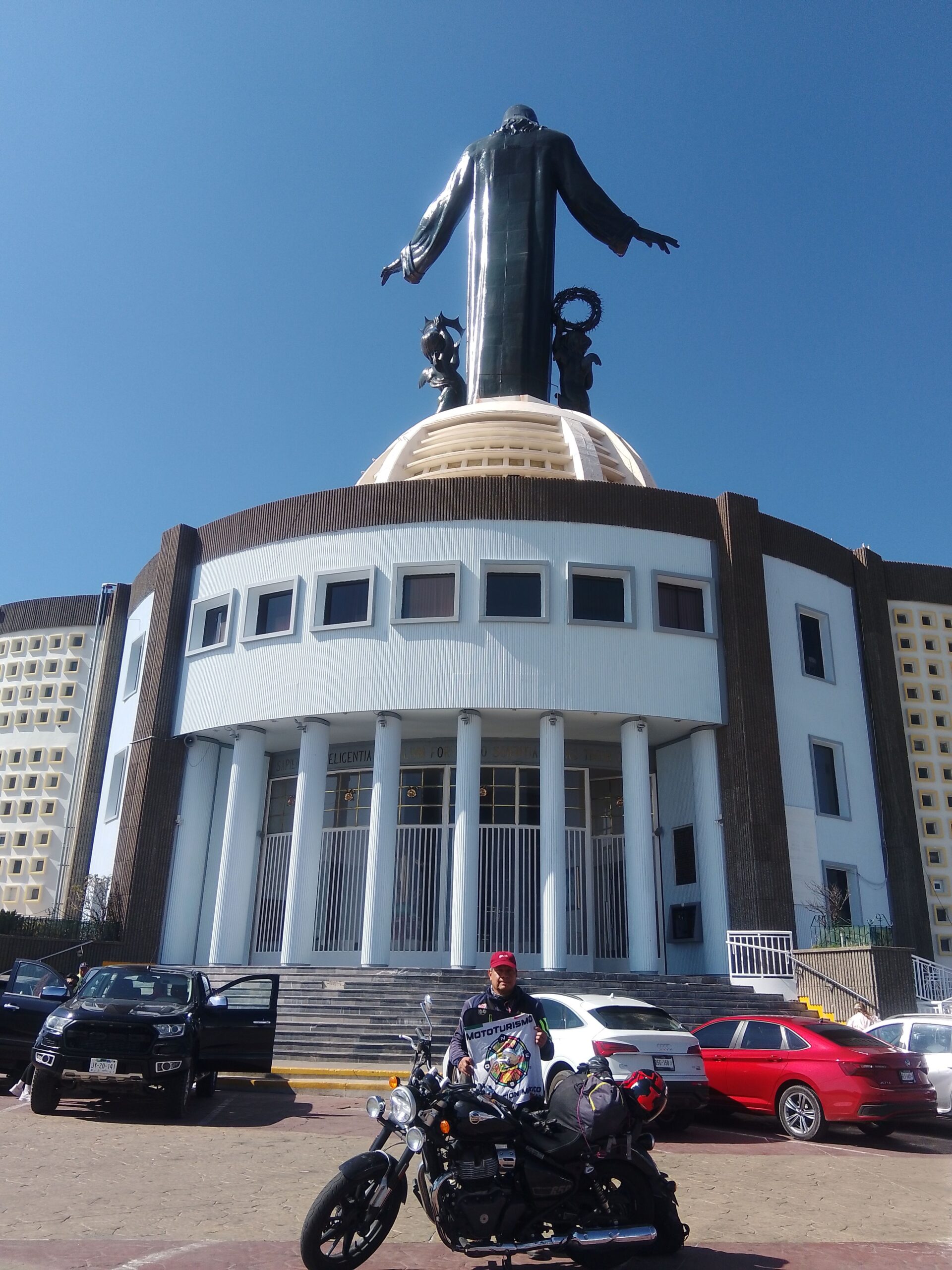 Cerro del Cubilete en Silao, Guanajuato. Emblemáticos