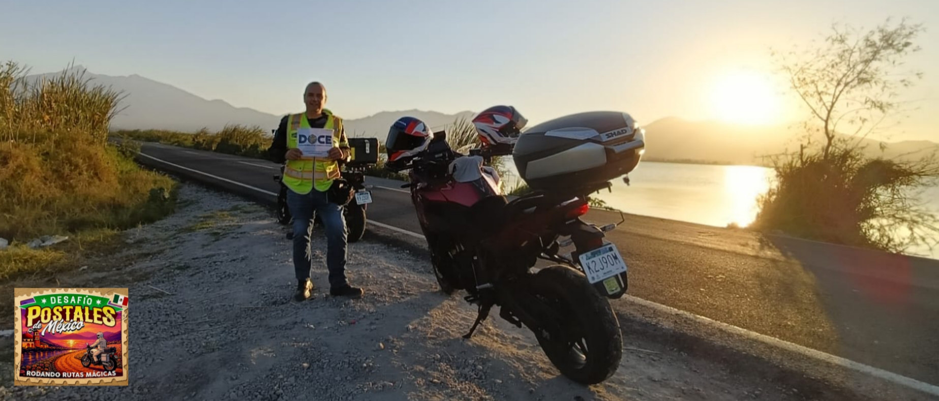 Atardecer en carretera: Carretera de la Laguna de Zapotlán, Jalisco