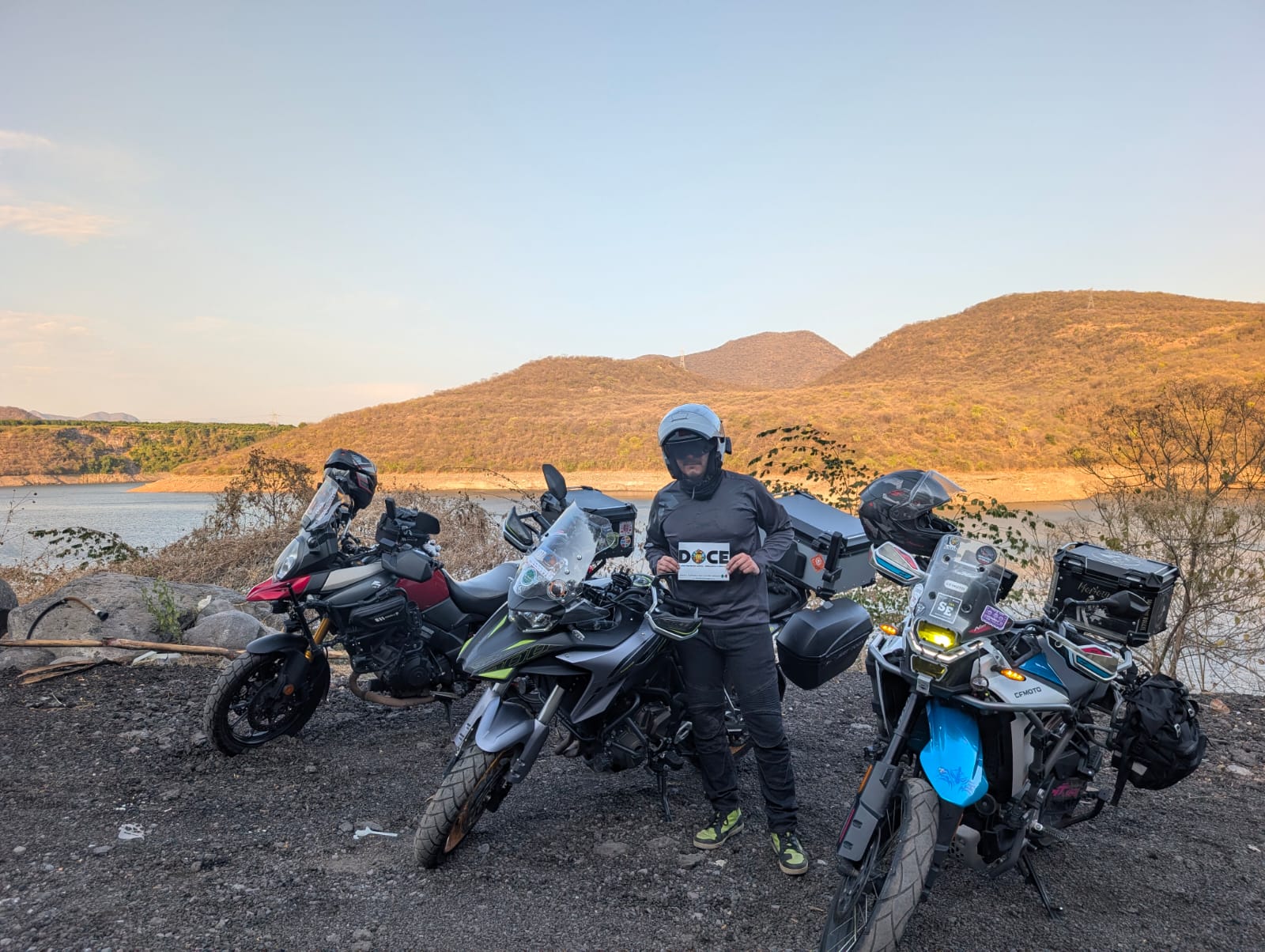 ENTRE CERROS Y MONTAÑAS