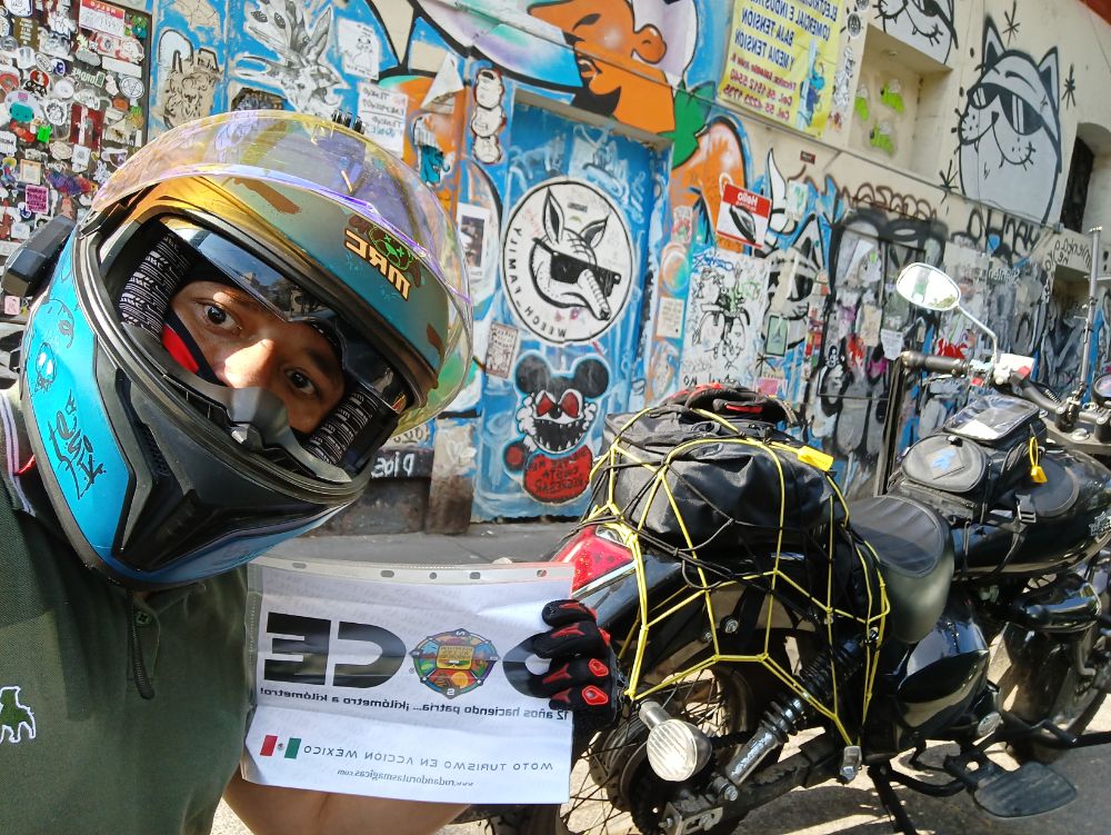 Una pared con el eco de la calle