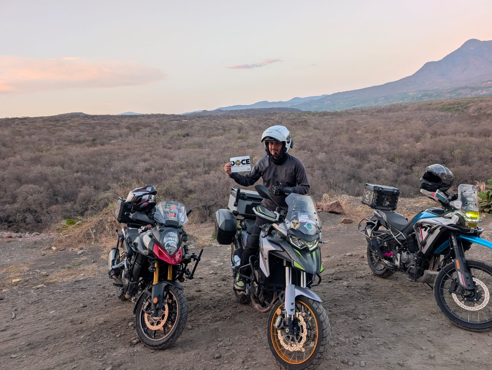 PAISAJE SEMI DESERTICO