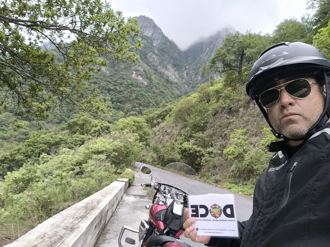 Postal entre Montaña y cerro