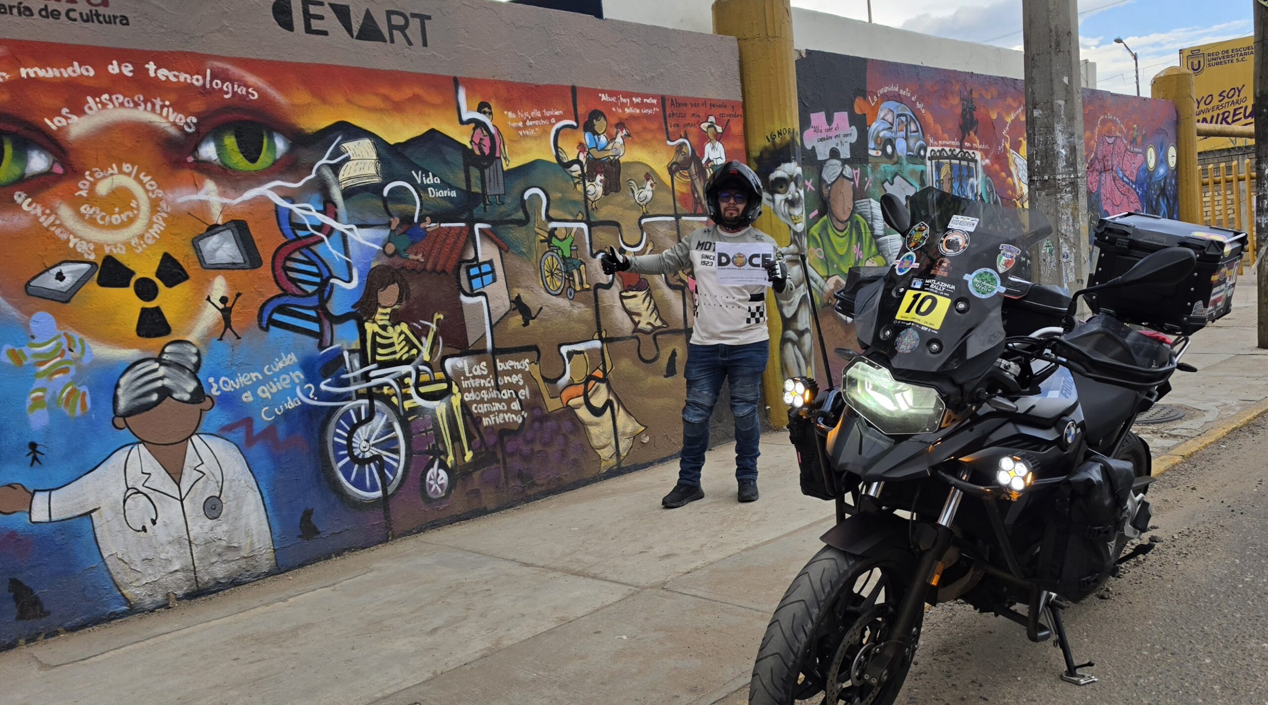 Postal de mural