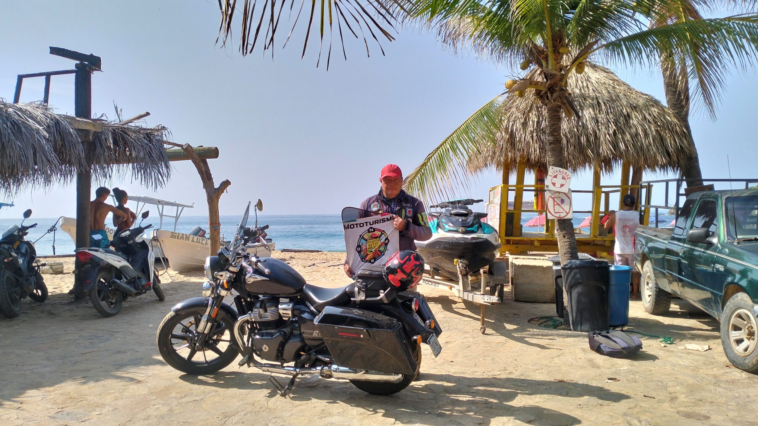 Playa Punta Cometa, Oaxaca – México Arena y Mar