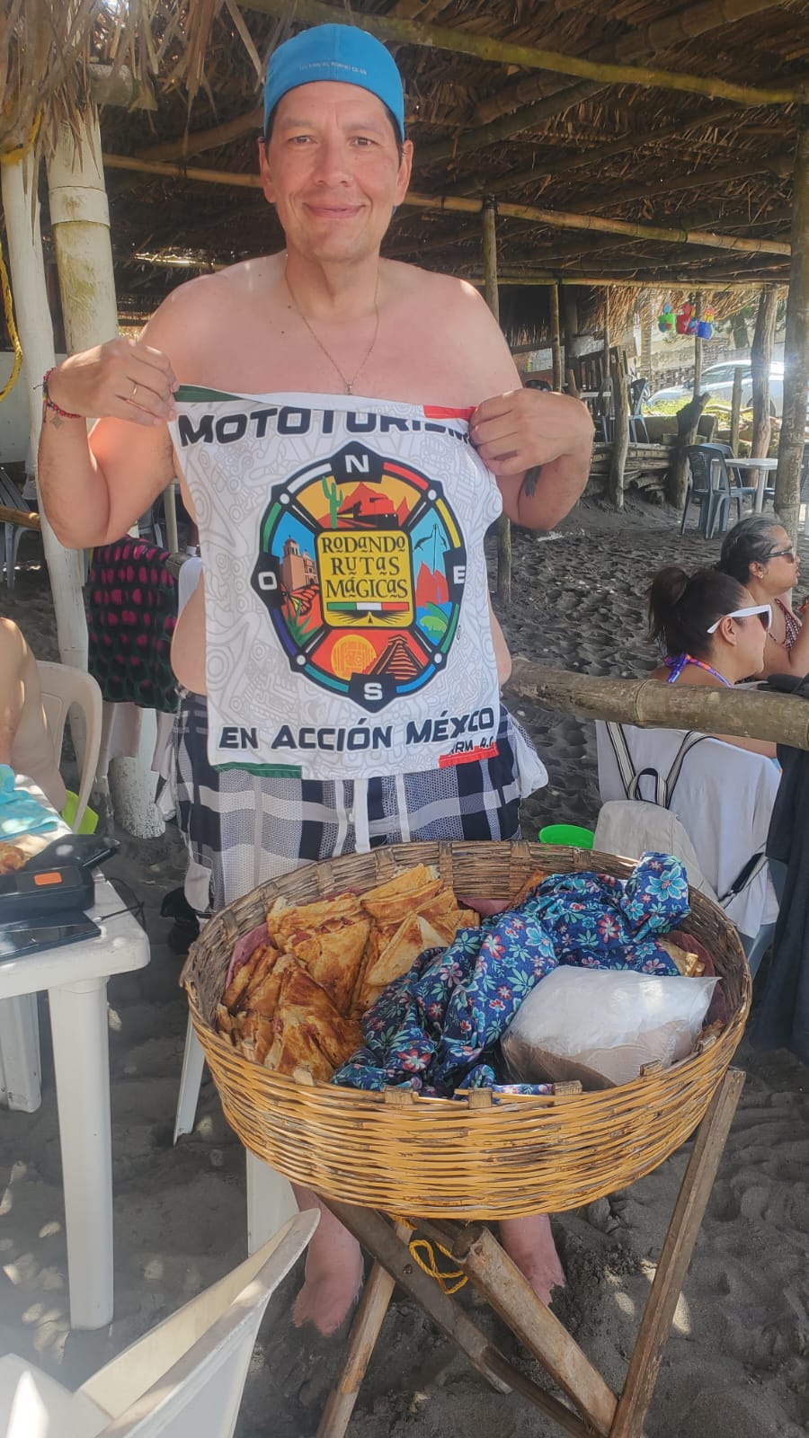 VOLOVANES EN COSTA ESMERALDA